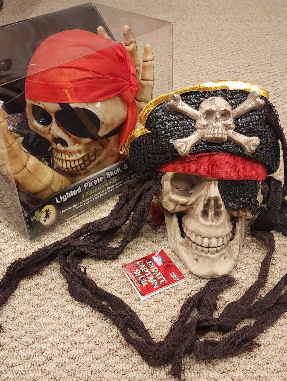 ☠️Pirate Skulls Decor, life-sized, Hanging & Lighted GroundBreaker w/Hands NEW!
